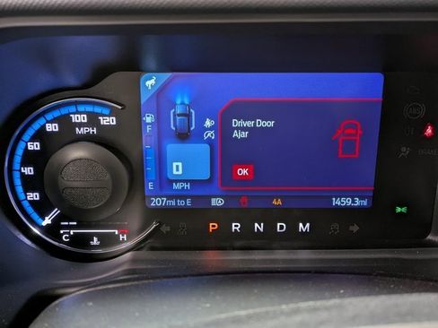 Used 2024 Ford Bronco Badlands image 15