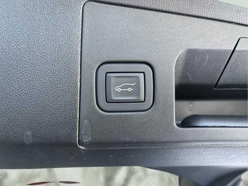 Certified 2025 Cadillac XT5 Premium Luxury image 27