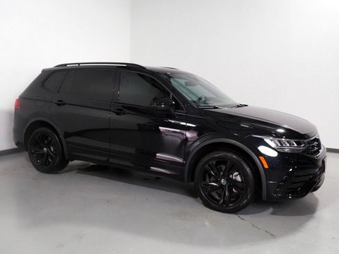 Used 2024 Volkswagen Tiguan SE R-Line w/ MDO Package, Three-Row image 1