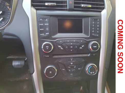 Used 2014 Ford Fusion SE w/ Equipment Group 202A FWD image 14