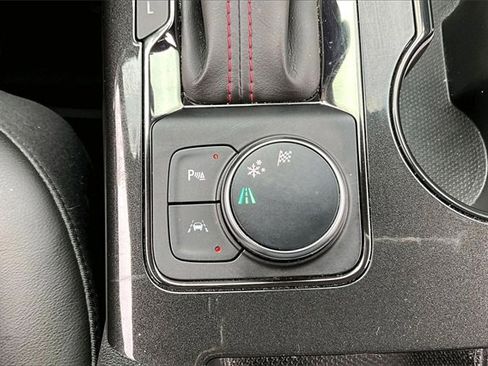 Used 2020 Chevrolet Blazer RS image 24