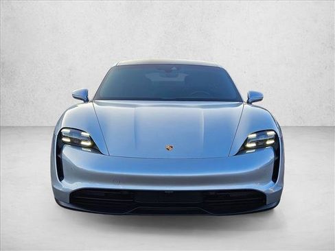 Used 2023 Porsche Taycan image 2
