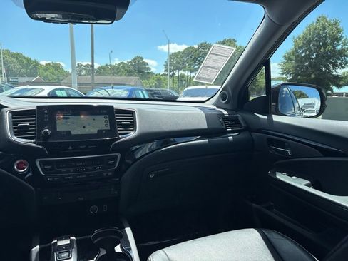 Used 2021 Honda Pilot Touring image 10