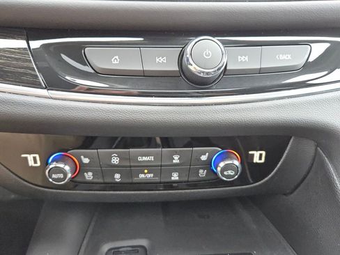 Used 2020 Buick Enclave Avenir w/ Avenir Technology Package AWD/4WD image 20