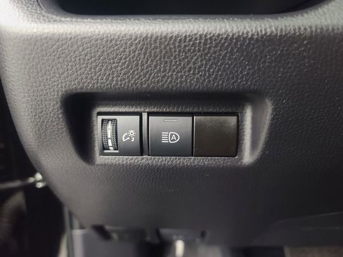 Used 2025 Toyota RAV4 XLE image 26