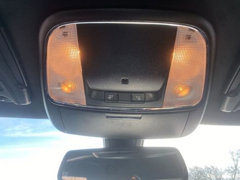 Used 2019 Dodge Charger SXT w/ Plus Group image 23