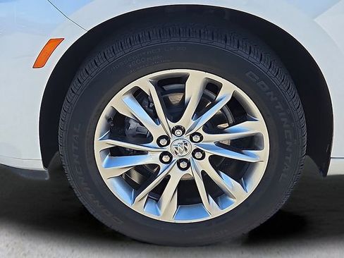 Used 2023 Buick Enclave Avenir w/ Avenir Technology Package image 9