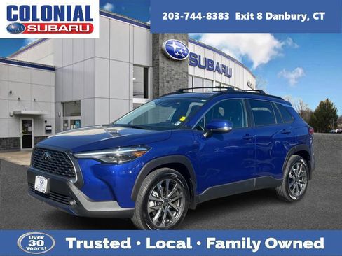 Used 2023 Toyota Corolla Cross XLE image 1