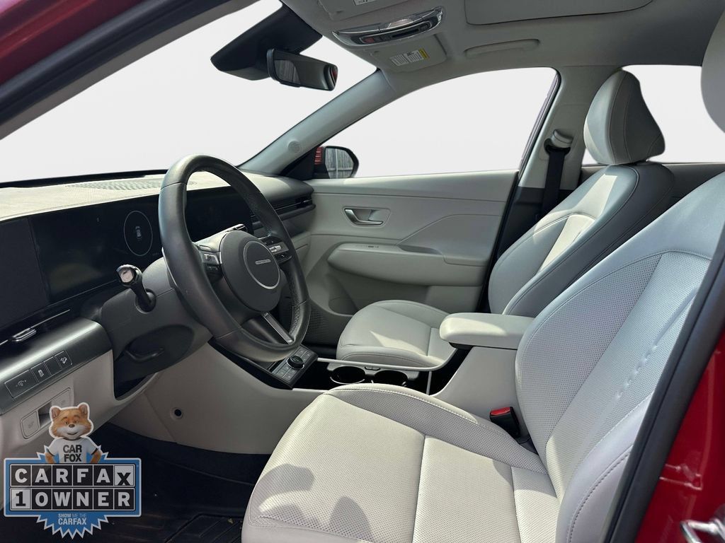 Used 2025 Hyundai Kona Limited AWD/4WD image 17