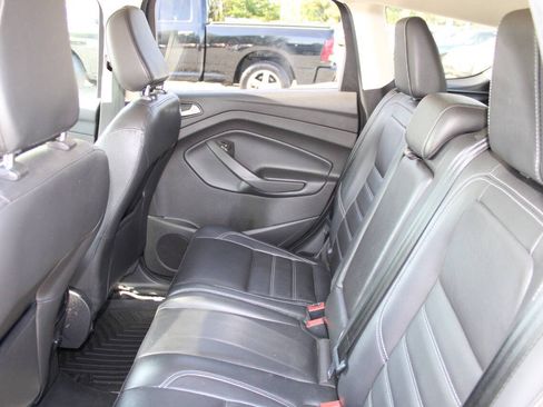 Used 2018 Ford Escape SEL AWD/4WD image 19