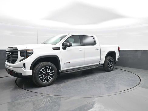 New 2026 GMC Sierra 1500 AT4 w/ AT4 Premium Package AWD/4WD image 4