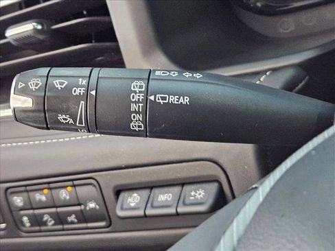 Used 2023 GMC Yukon Denali Ultimate image 12