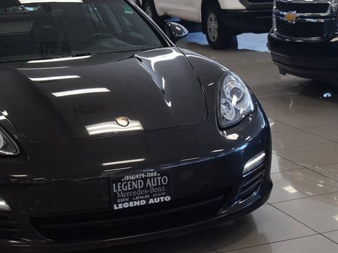 Used 2012 Porsche Panamera 4 image 9