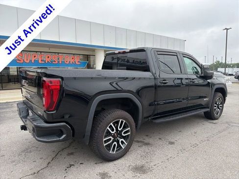 Used 2022 GMC Sierra 1500 AT4 w/ AT4 Premium Package AWD/4WD image 4