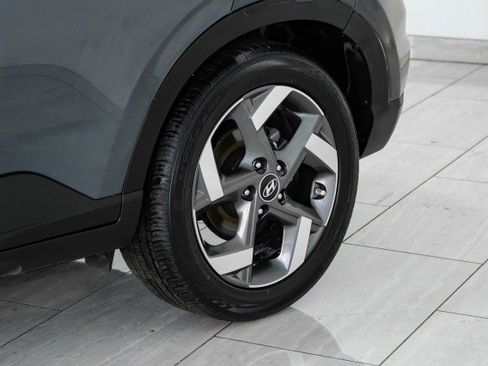 Used 2024 Hyundai Venue SEL FWD image 57