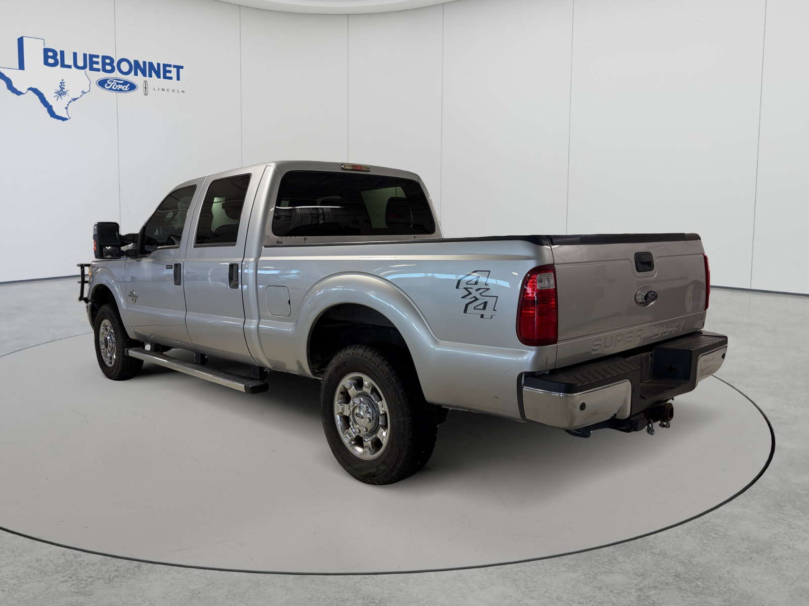 Used 2015 Ford F250 XLT w/ XLT Premium Package AWD/4WD image 7