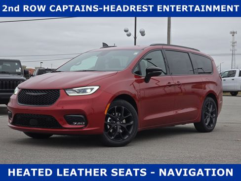 New 2026 Chrysler Pacifica Select image 1