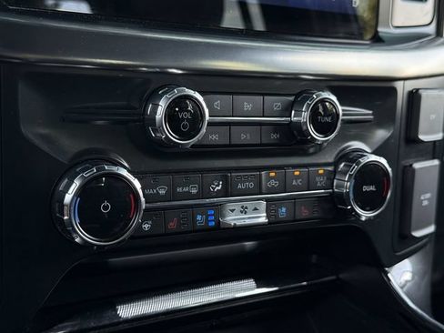 Used 2022 Ford F150 Lariat w/ Equipment Group 502A High AWD/4WD image 21