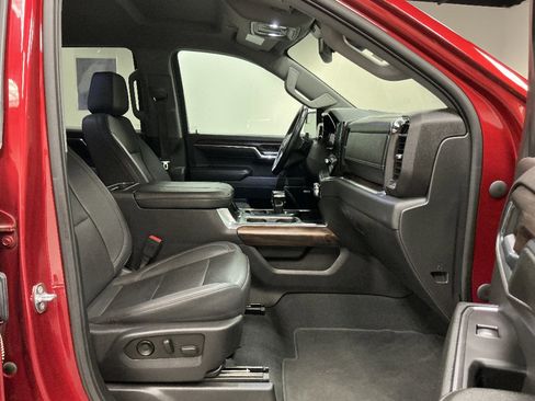 Used 2023 GMC Sierra 1500 SLT w/ SLT Convenience Package AWD/4WD image 38