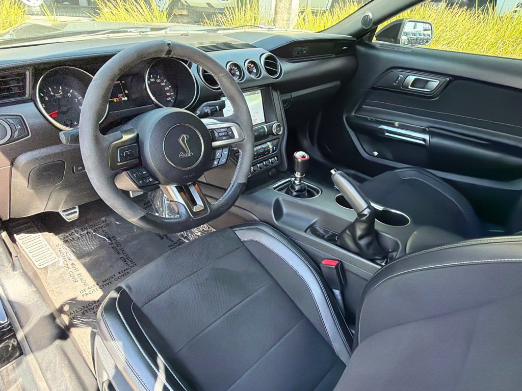 Used 2016 Ford Mustang Shelby GT350 w/ Technology Package RWD image 26
