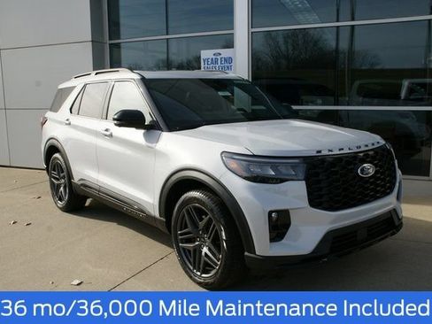 New 2026 Ford Explorer ST-Line w/ ST-Line Street Pack AWD/4WD image 7