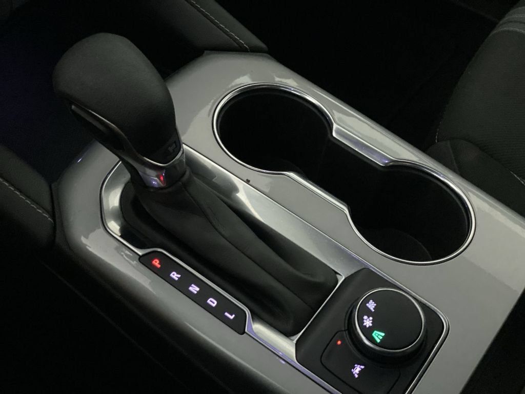 Used 2023 Chevrolet Blazer LT FWD image 21