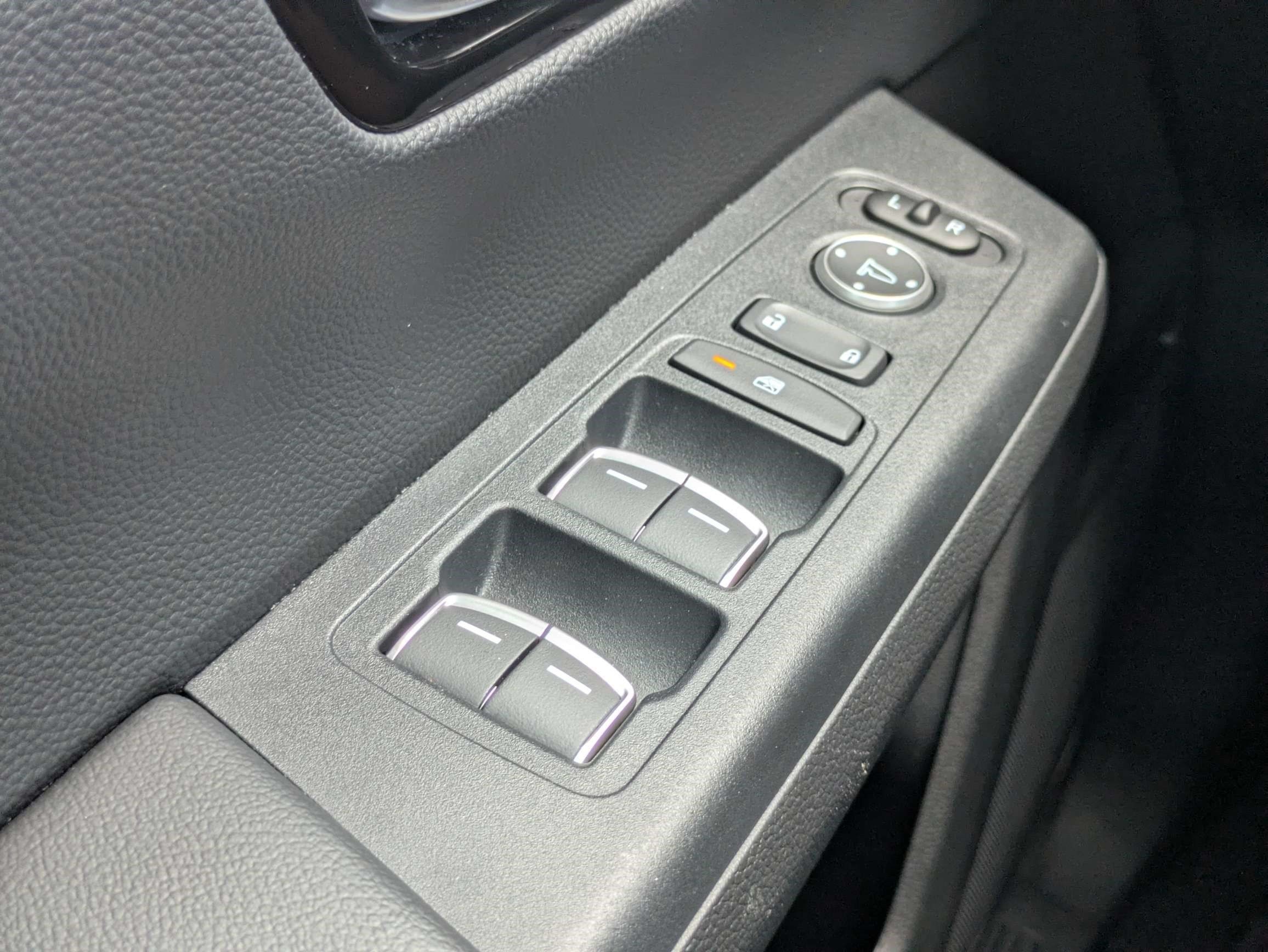 Used 2024 Honda CR-V Sport Touring image 31