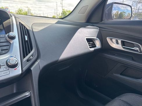 Used 2017 Chevrolet Equinox LT w/ Convenience Package FWD image 37