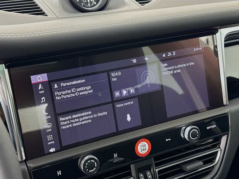 New 2026 Porsche Macan image 18