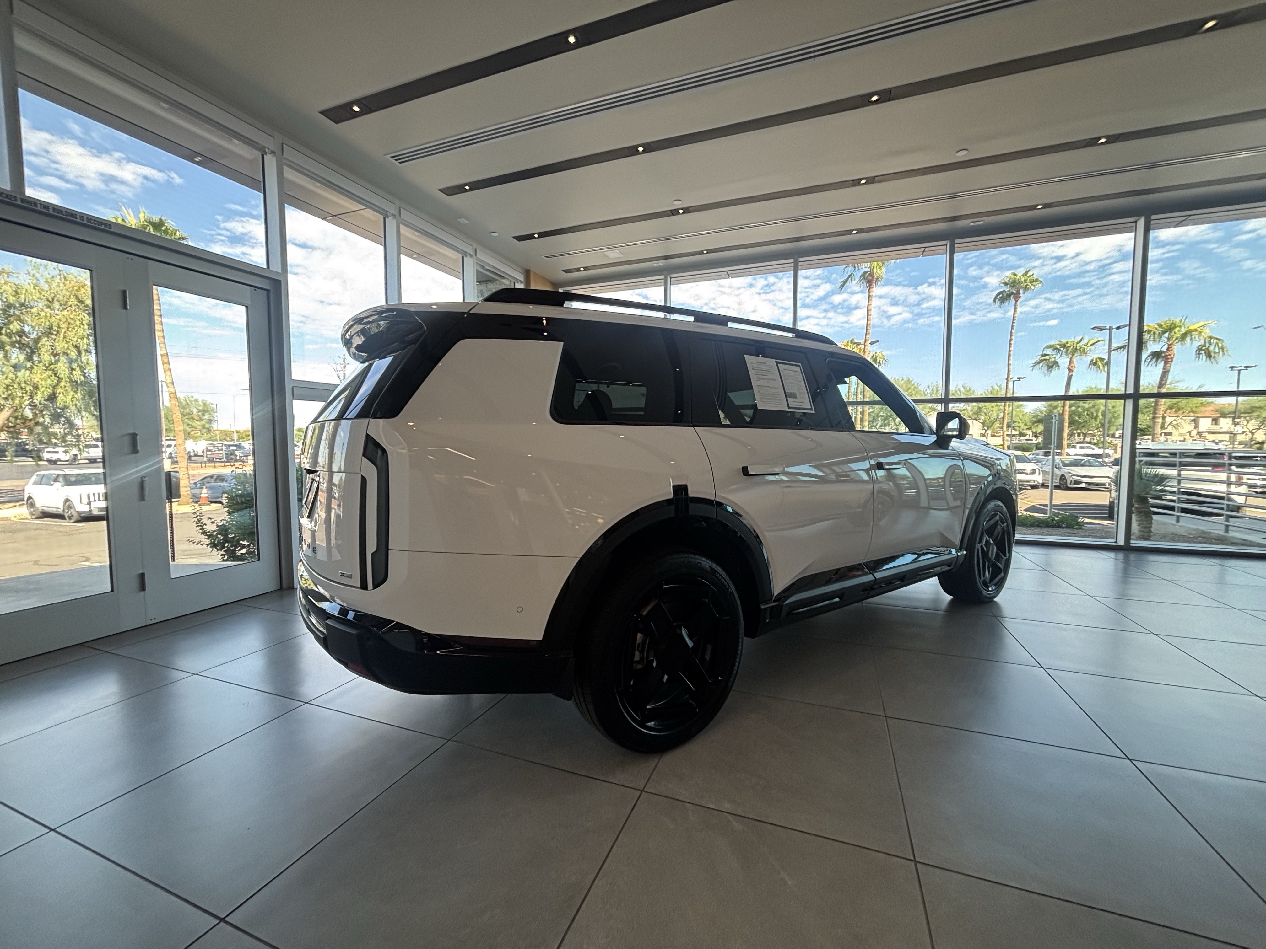 Certified 2027 Kia Telluride X-Line SX Prestige AWD/4WD image 3