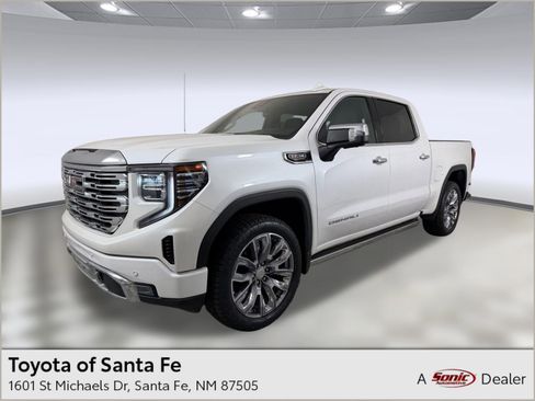 Used 2022 GMC Sierra 1500 Denali w/ Denali Reserve Package AWD/4WD image 1