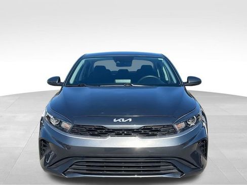 Used 2022 Kia Forte LXS image 2