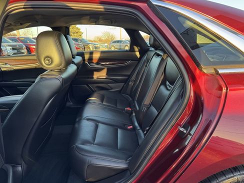 Used 2016 Cadillac XTS Luxury image 18