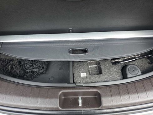 Used 2017 Hyundai Santa Fe Limited image 23