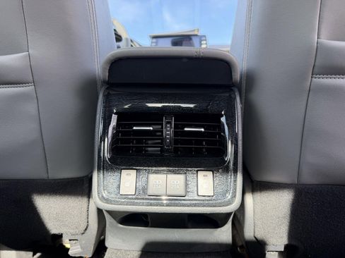 Used 2020 Toyota Avalon Limited w/ Advanced Safety Package image 23