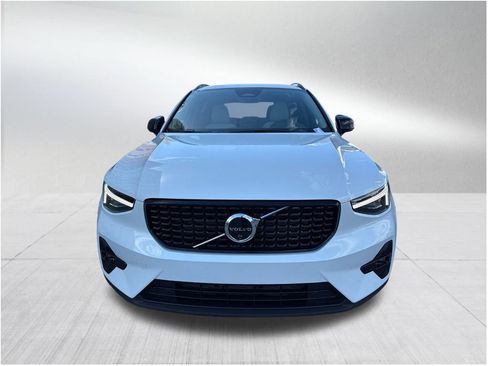 New 2026 Volvo XC40 B5 Plus w/ Protection Package Premier image 2