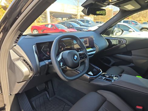 Used 2025 BMW X3 xDrive30i w/ Premium Package image 9