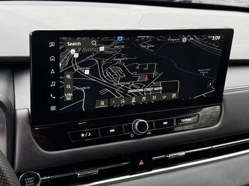 Used 2025 Mitsubishi Outlander SE image 23