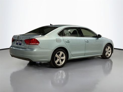 Used 2012 Volkswagen Passat 2.5 SE image 7