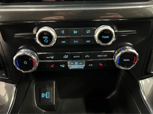 Used 2023 Ford F150 XLT w/ Equipment Group 302A High image 5