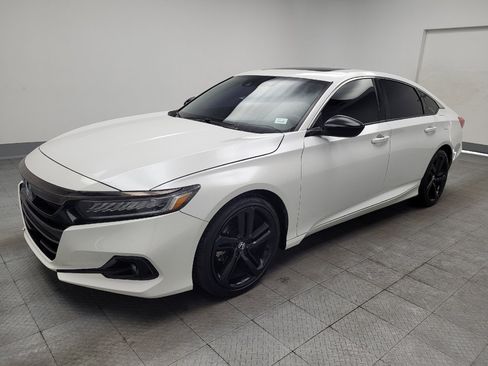Used 2021 Honda Accord Sport image 2