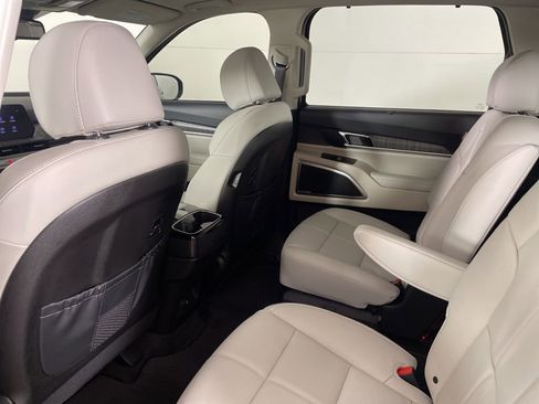 New 2025 Kia Telluride EX image 41