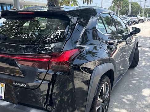 Used 2020 Lexus UX 200 w/ Accessory Package FWD image 7