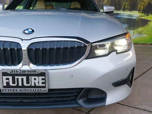 Used 2019 BMW 330i Sedan w/ Driving Assistance Package image 48