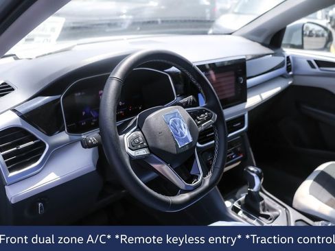 New 2026 Volkswagen Taos SE AWD/4WD image 4