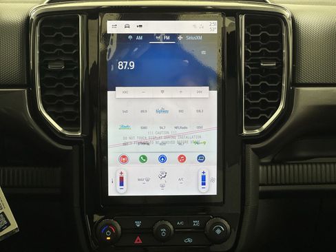 New 2025 Ford Ranger XLT w/ FX4 Off-Road Package image 18