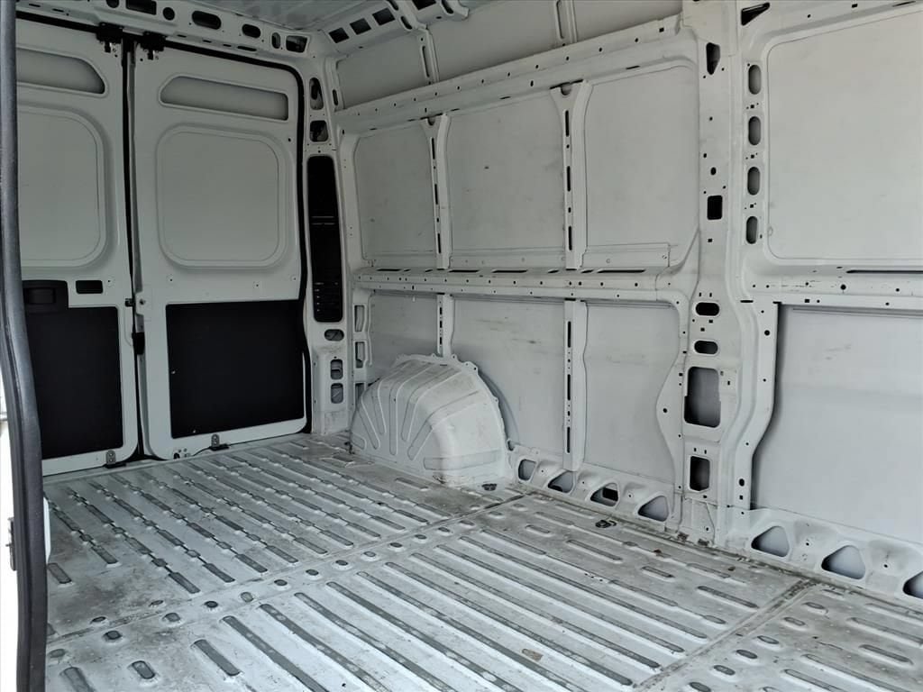 Used 2024 RAM ProMaster 2500 w/ Convenience Group FWD image 27