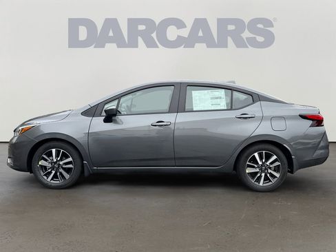 Used 2025 Nissan Versa SV w/ Trunk Package image 4