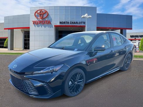 New 2026 Toyota Camry SE image 5