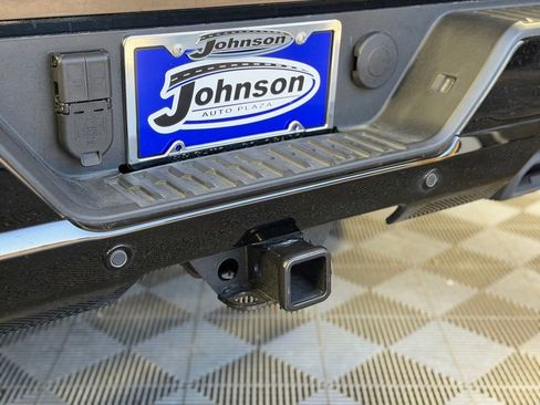 Certified 2025 Chevrolet Silverado 1500 High Country w/ Midnight Edition AWD/4WD image 14